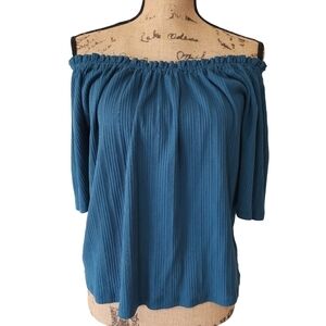 3/$25 Dip Off-the-Shoulder Teal Top - Small